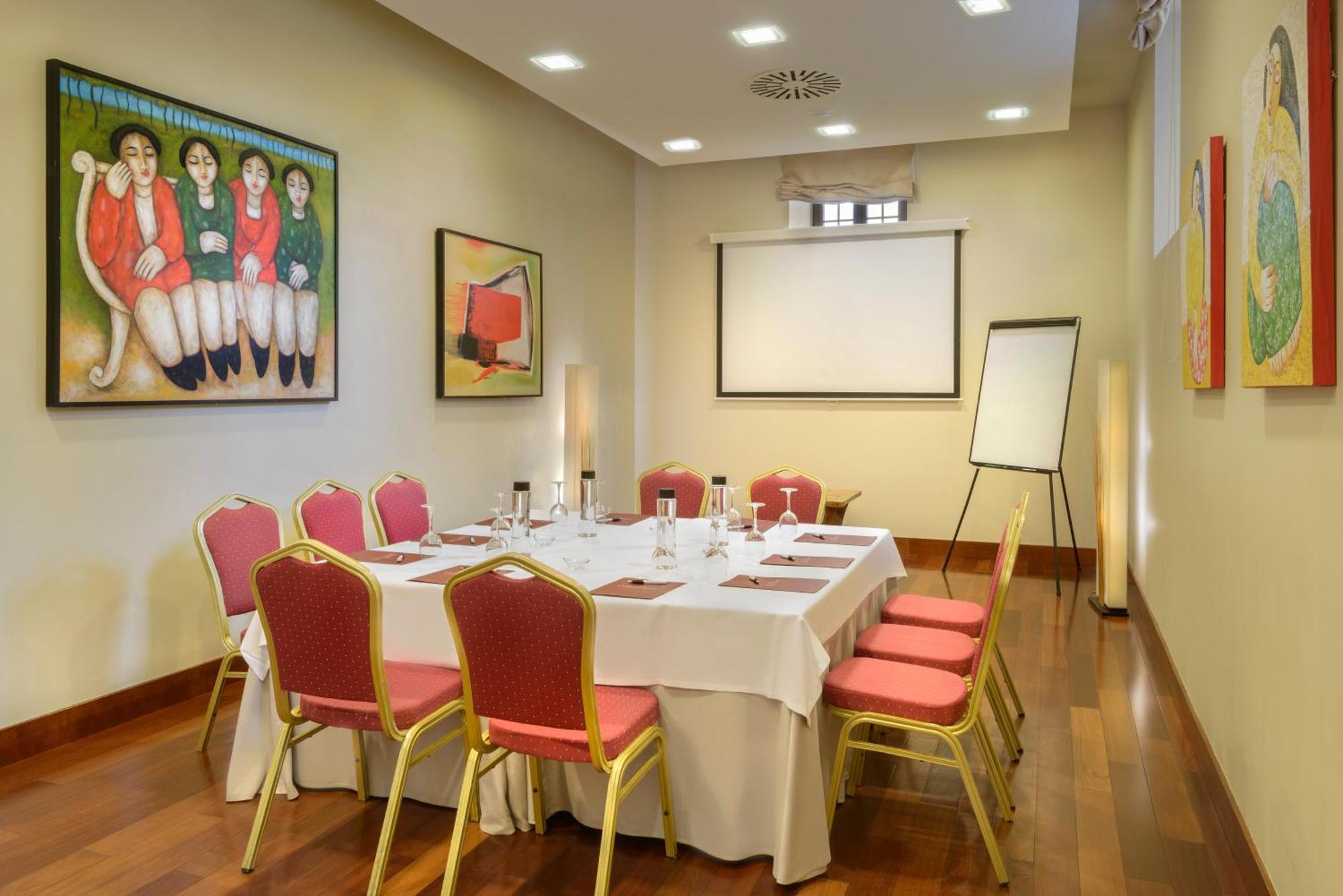 Hotel & Spa Monasterio De Boltaña Exterior foto Meeting room